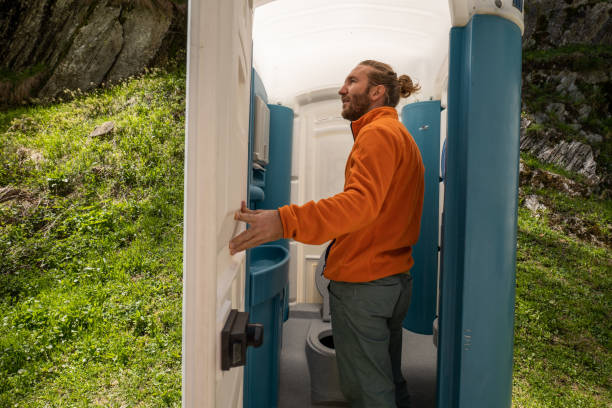Best Wedding porta potty rental  in Manito, IL
